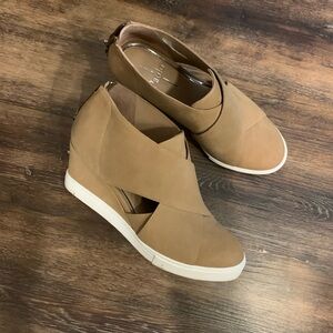Tan Platform Shoes
